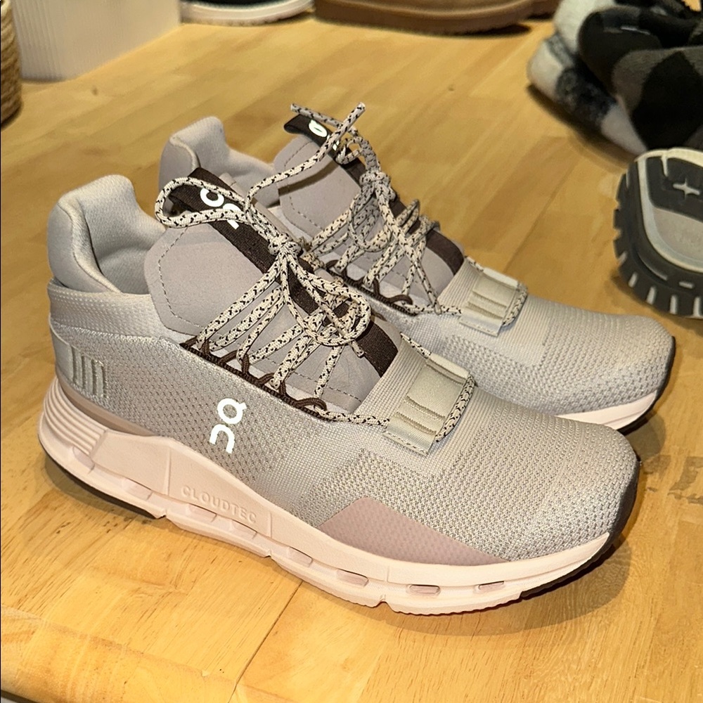 On Running Cloudtec Sneakers in Gray and Pink